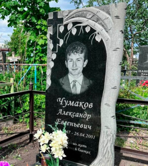 Нанесение портретов на могильных памятниках